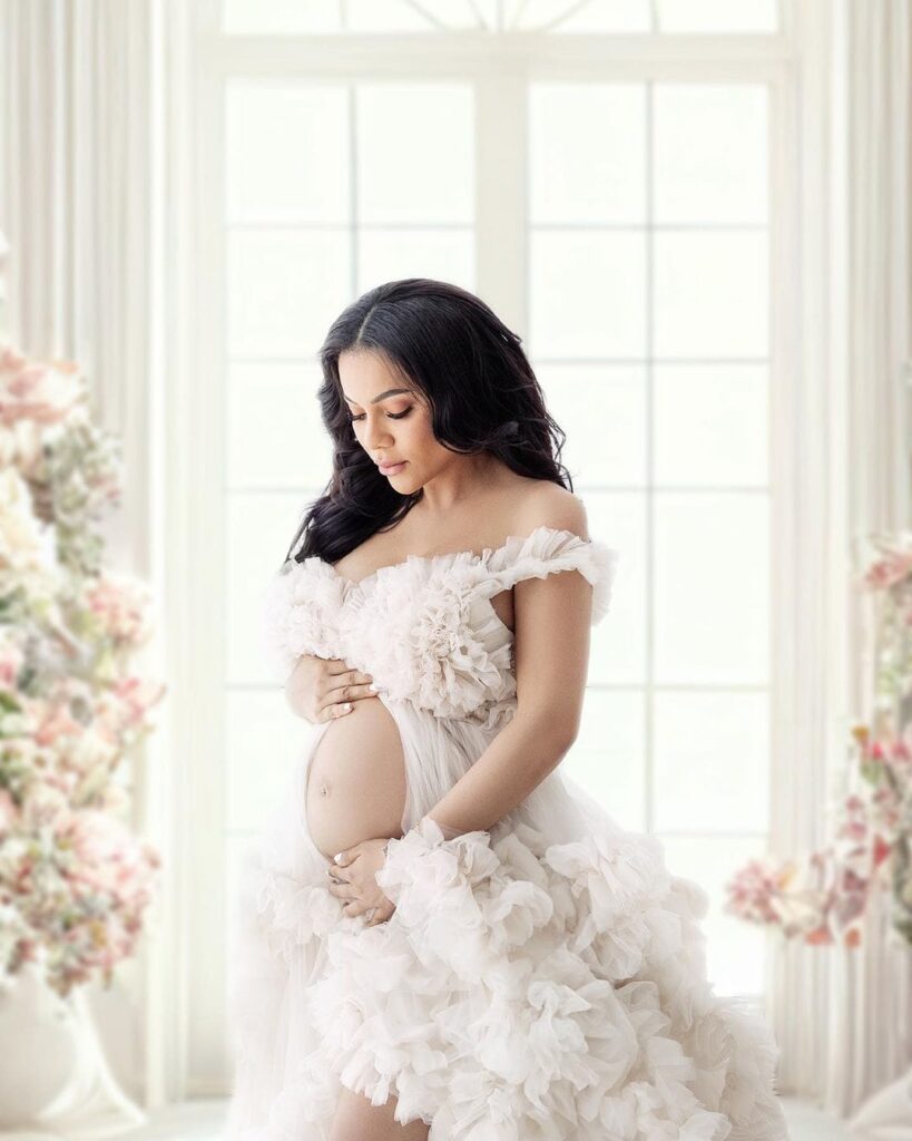 Maria Chike Radiates Joy and Beauty in Stunning Maternity Photos ❤️