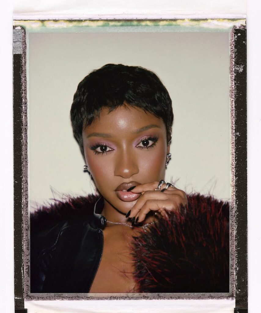 “Everything I Do Is Because of Him” — Ayra Starr Celebrates Johnny Drille at His London Show